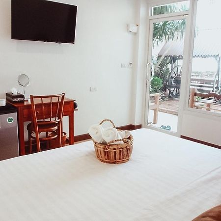 Romyen Cafe' Homestay Phra Nakhon Si Ayutthaya Buitenkant foto