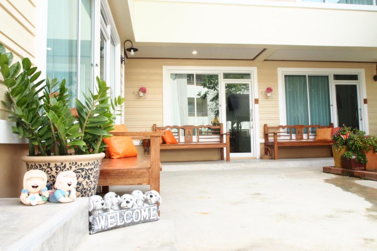 Romyen Cafe' Homestay Phra Nakhon Si Ayutthaya Buitenkant foto